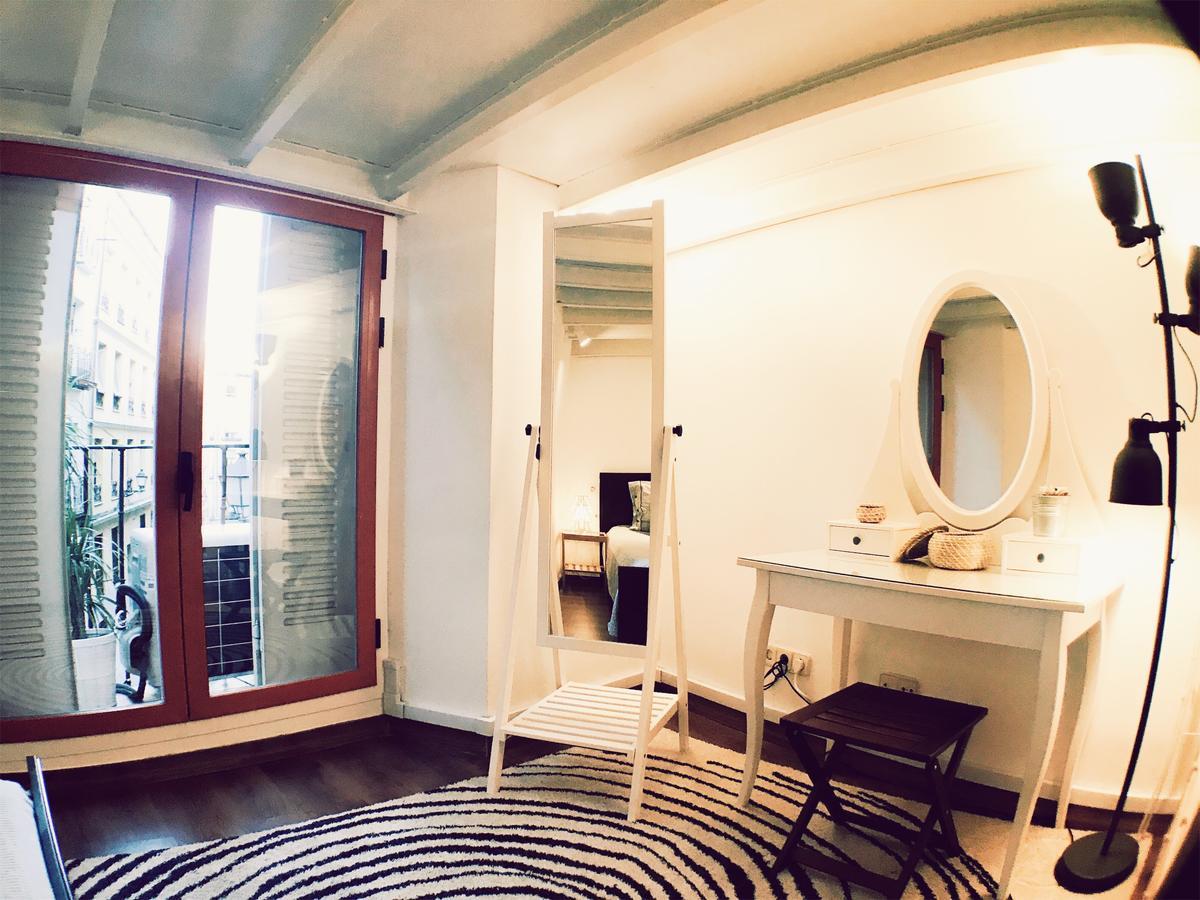 Lollipop Flats City Center Suite II มาดริด ภายนอก รูปภาพ