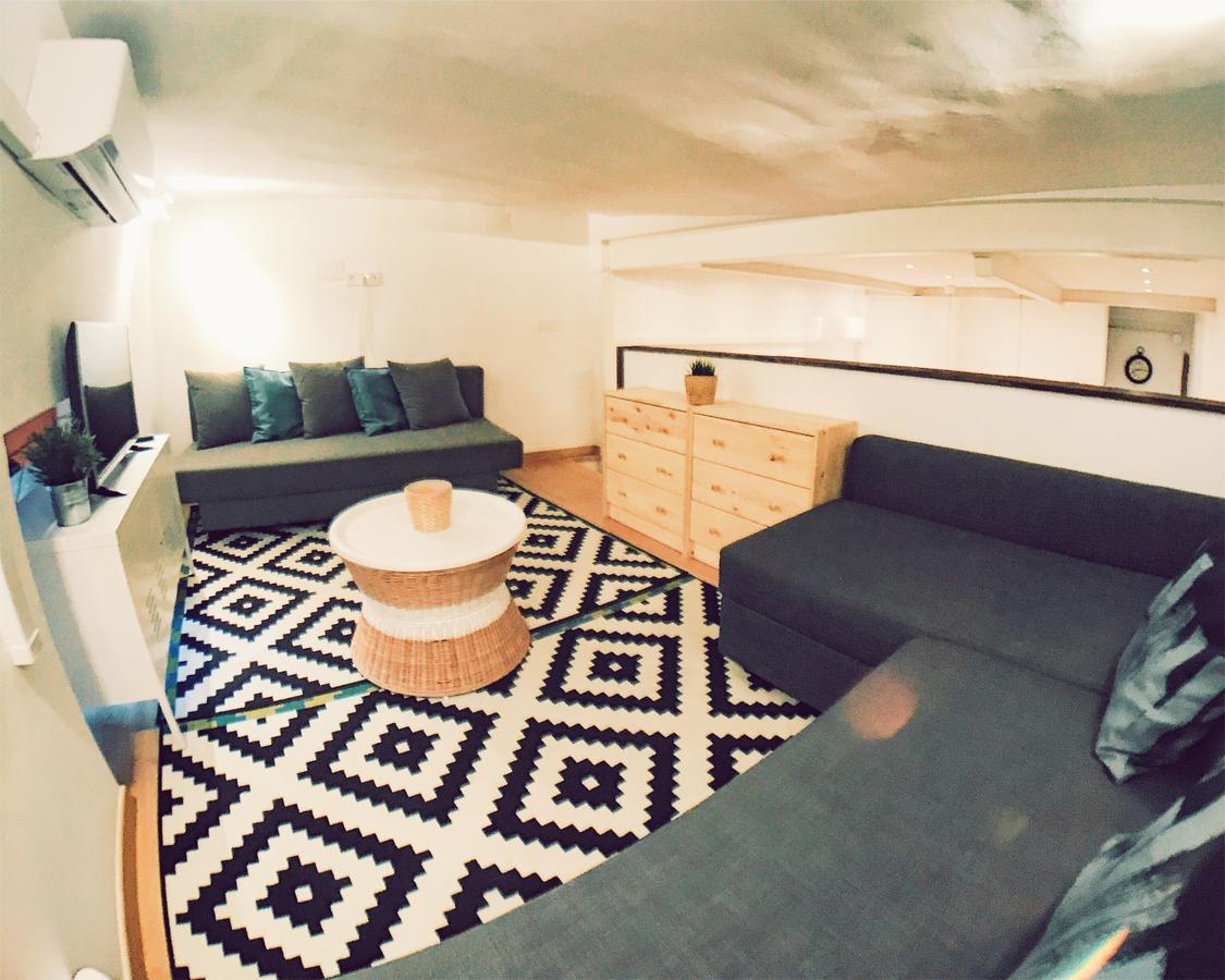 Lollipop Flats City Center Suite II มาดริด ภายนอก รูปภาพ